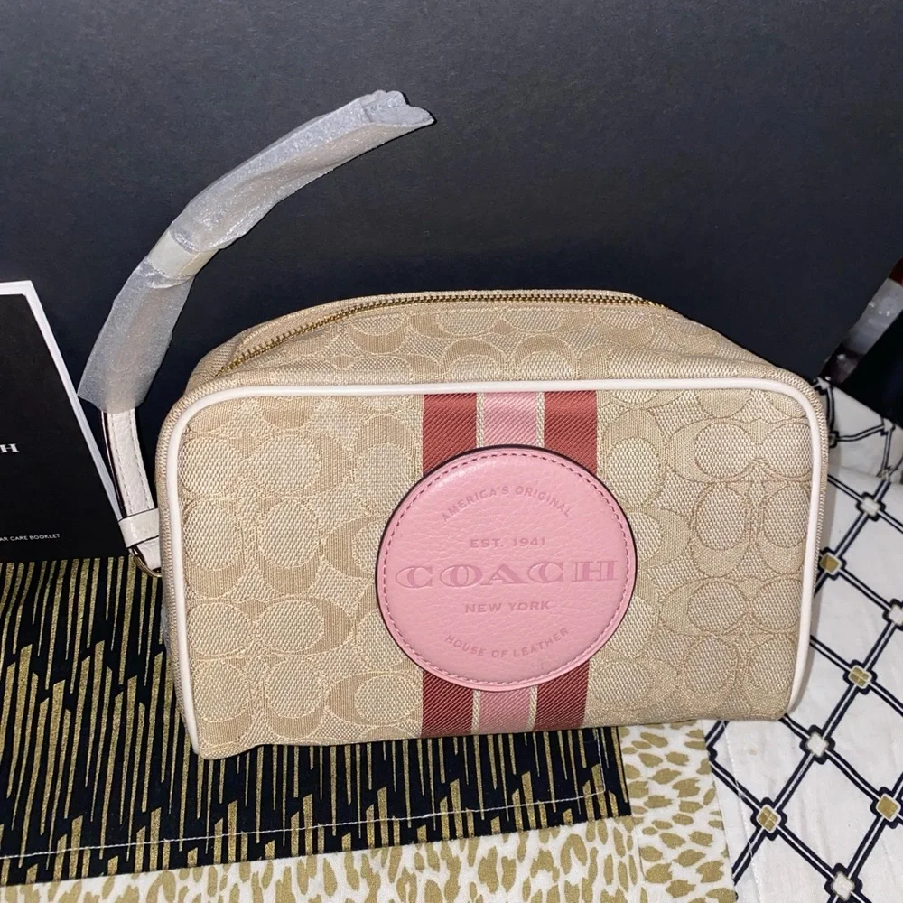 COACH DEMPSEY LARGE BOXY COSMETIC CASE N SIGNATURE JACQUARD WITH COACH PATCH